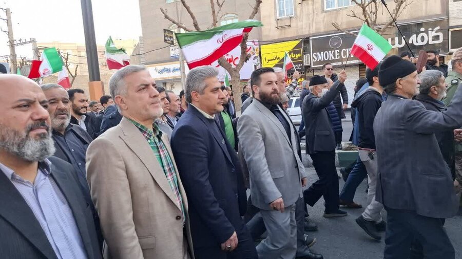 بهارستان | شرکت در راهپیمایی علیه عناصر تخربیگر و تروریست های  مسلح وابسته به آمریکا