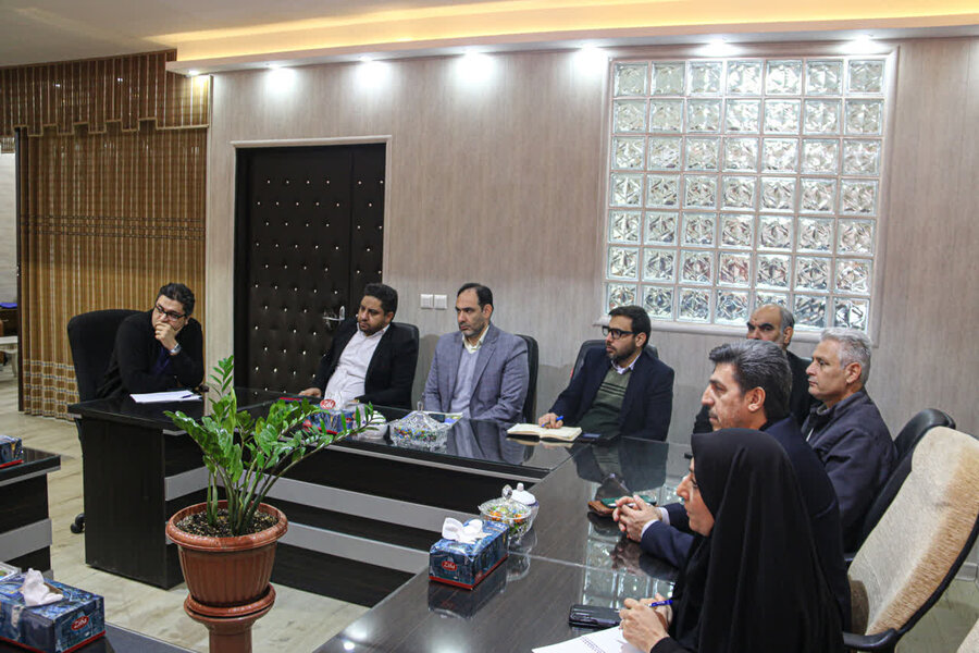 برگزاری جلسه هماندیشی و رفع موانع اشتغال با محوریت نیروگاههای تجمیعی