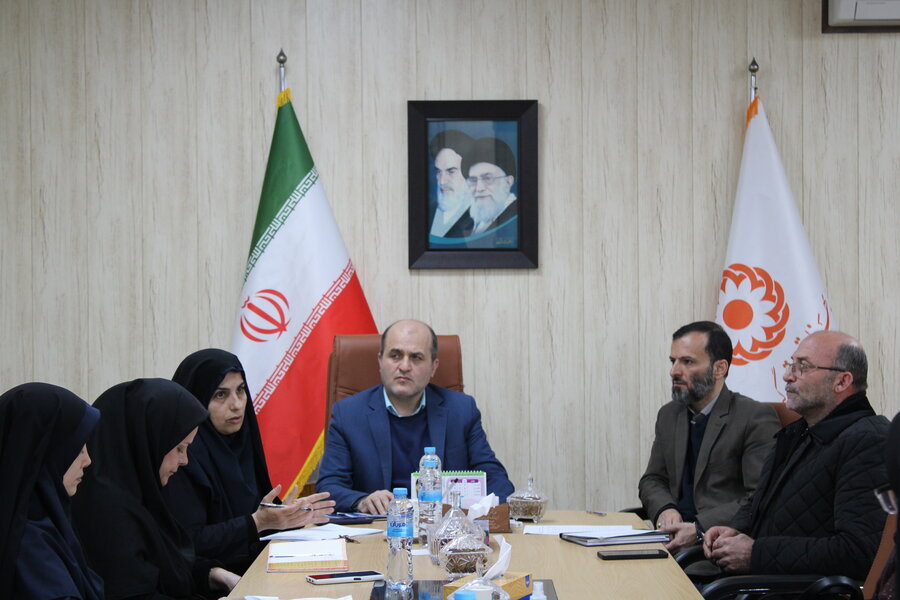 نشست هم اندیشی جانمایی بیماران فاقد سر پرست ارجاعی از بیمارستان پور سینا رشت به مراکز شبانه روزی بهزیستی 