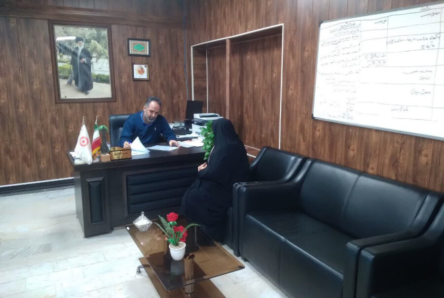 در راستای طرح تکریم ارباب رجوع ؛اشتهارد | ملاقات رئیس اداره بهزیستی شهرستان اشتهارد با جامعه هدف محترم