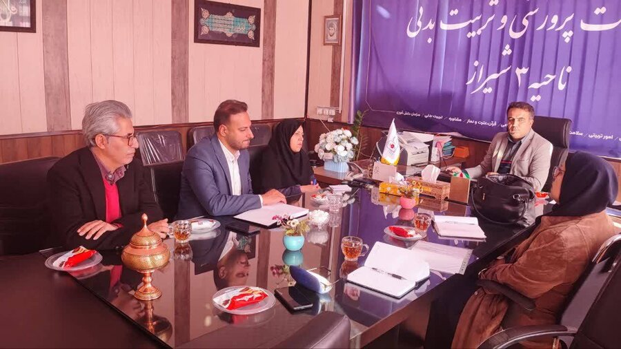 شیراز| دیدار و گفتگوی مدیر بهزیستی شیراز با معاون پرورشی و تربیت بدنی آموزش پرورش ناحیه ۳ در خصوص اجرای بهینه طرح سلام