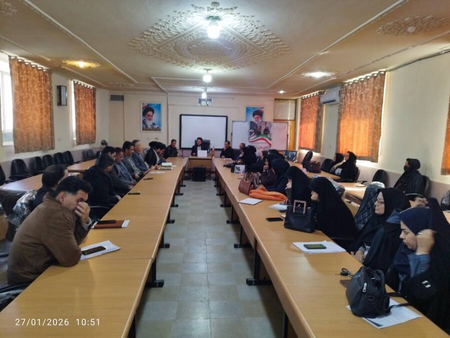 ارسنجان|نشست تخصصی پویش «سلام محله» با محوریت همکاری اداره بهزیستی و آموزش و پرورش برگزار شد