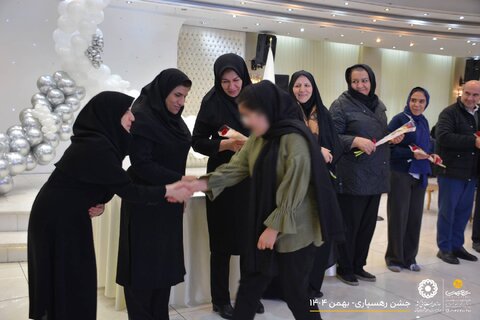 جشن رهسپاری فرزندان در آستانه ورود به زندگی مستقل