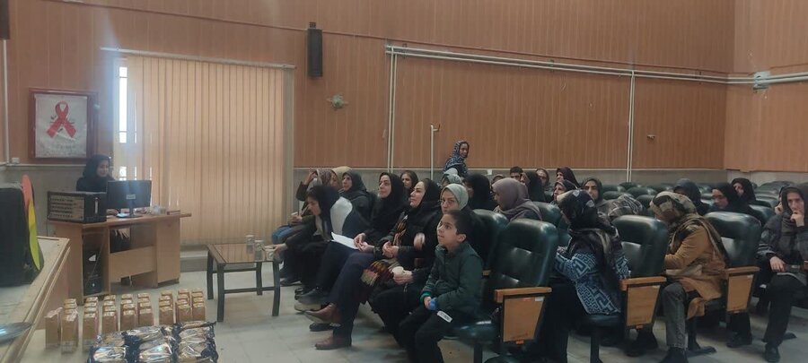 نظارت تخصصی بهزیستی همدان بر کارگاه کنترل خشم در تویسرکان