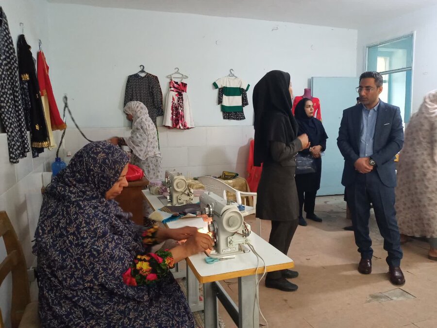 بندرعباس | بازدید از پایگاههای هنر درمانی برنامه توانبخشی مبتنی بر جامعه(CBR) 