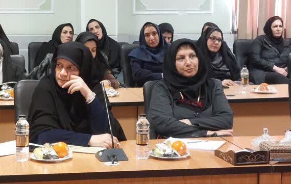 نشست شورای سالمندان شهرضا و دهاقان با حضور معاون وزیر و رئیس سازمان بهزیستی کشور