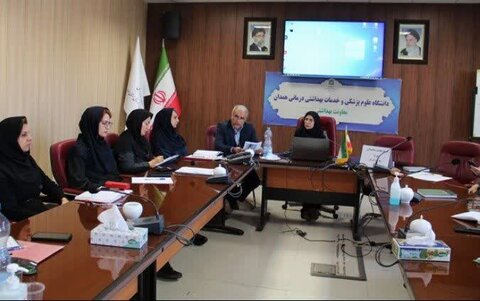 سومین کمیته سلامت سالمندان استان همدان با محوریت همگرایی خدمات بهداشتی و حمایتی برگزار شد
