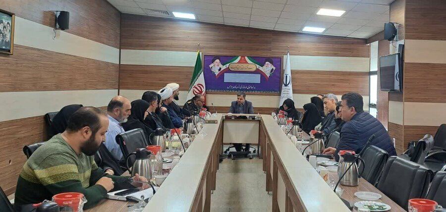 پردیس | تشکیل جلسه کمیته های محله محور (تشریح پویش سلام محله) با حضورریئس اداره بهزیستی در فرمانداری شهرستان 