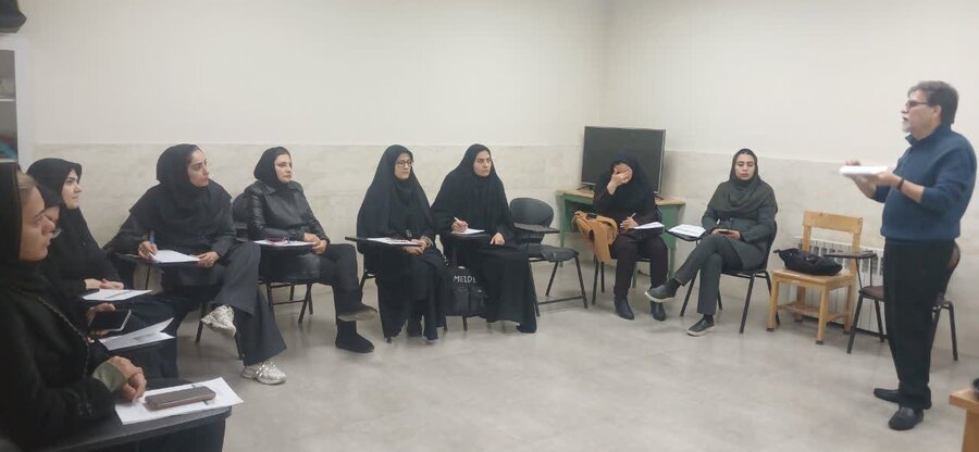 رباط کریم | برگزاری جلسه هم اندیشی باموضوع شهر سالم در راستای سلام محله 