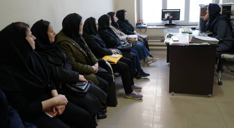 برگزاری جلسه آنلاین تخصصی با محوریت بازماندگان از تحصیل و غربالگری سلامت اجتماعی در بهزیستی‌مهاباد