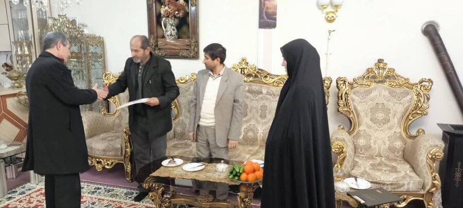 دیدار مسئولان بهزیستی آذربایجان‌غربی با جانباز معزز دفاع مقدس به مناسبت اعیاد شعبانیه و روز جانباز