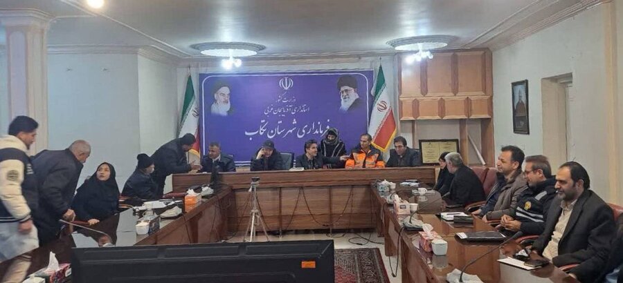 پیگیری مطالبات مردمی با حضور رؤسای ادارات شهرستان