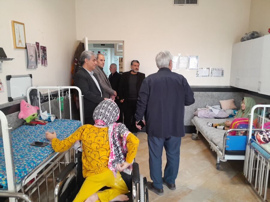 بازدید مدیرکل و معاونین بهزیستی قم از مرکز نگهداری دختران زیر ۱۴ سال و مرکز سالمندان زن رضوی