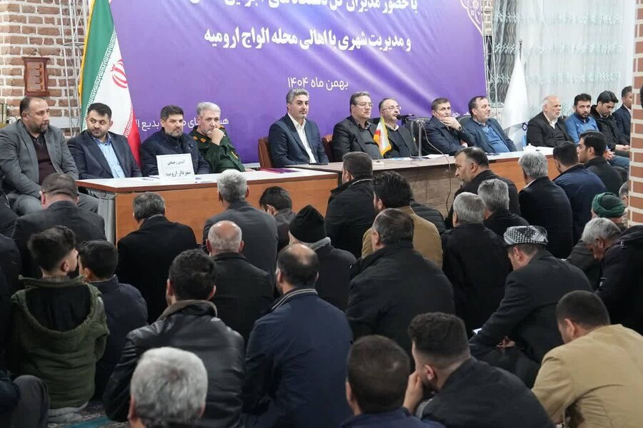 دیدار مردمی و محله‌محور استاندار آذربایجان‌غربی با اهالی محله الواج ارومیه