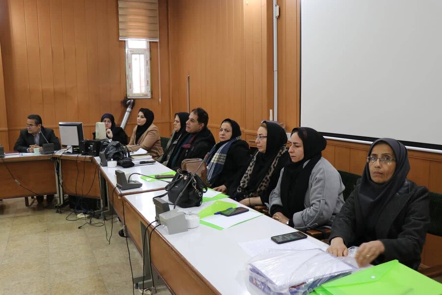 برگزاری جلسه بررسی مسائل و مشکلات اورژانس اجتماعی در آذربایجانغربی