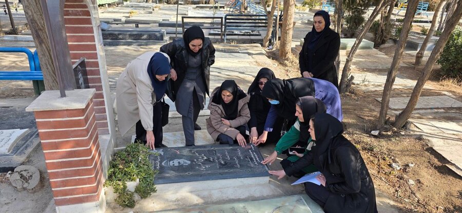 شهر قدس | به مناسبت  دهه فجر تجدید میثاق با آرمان شهدا در آیین غبارروبی و قرائت زیارت عاشورا در امامزاده حضرتین (ع) قدس