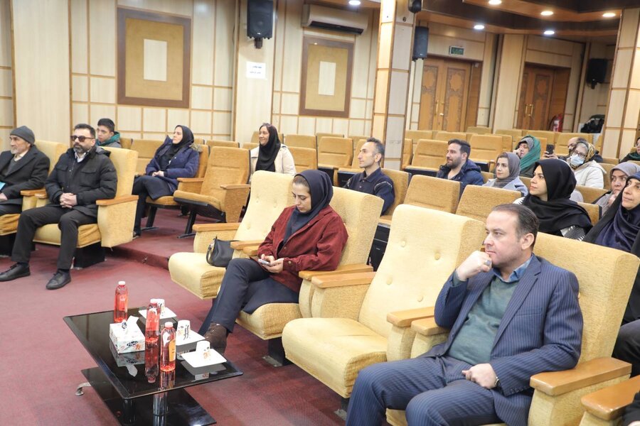 همایش اشتغال و بازاریابی جامعه هدف در  برگزار شد