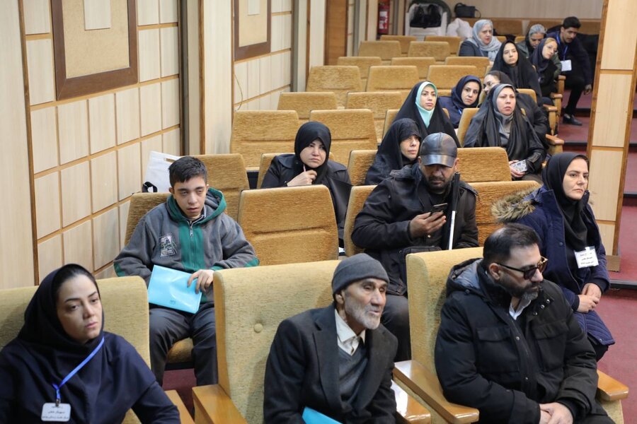 همایش اشتغال و بازاریابی جامعه هدف در  برگزار شد