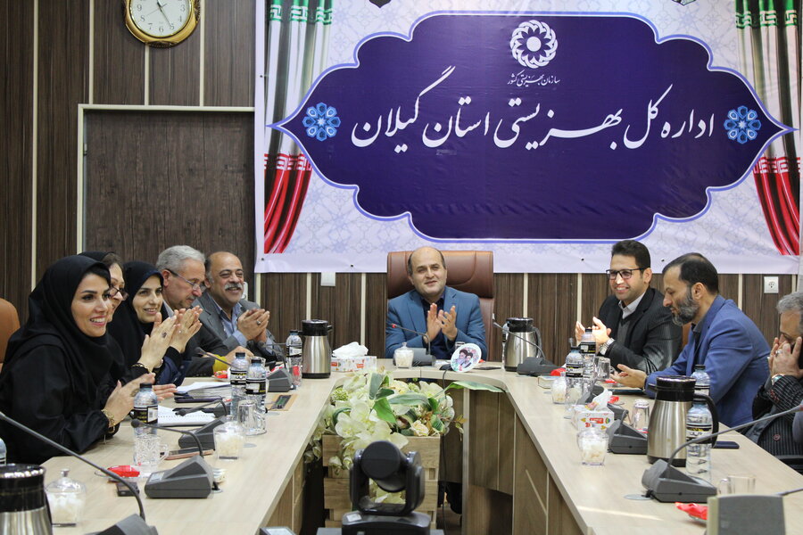 تجلیل از دانش آموزان نخبه تحت پوشش بهزیستی گیلان