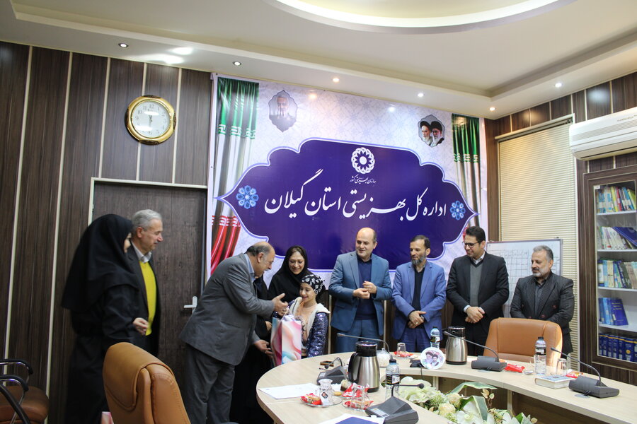 تجلیل از دانش آموزان نخبه تحت پوشش بهزیستی گیلان