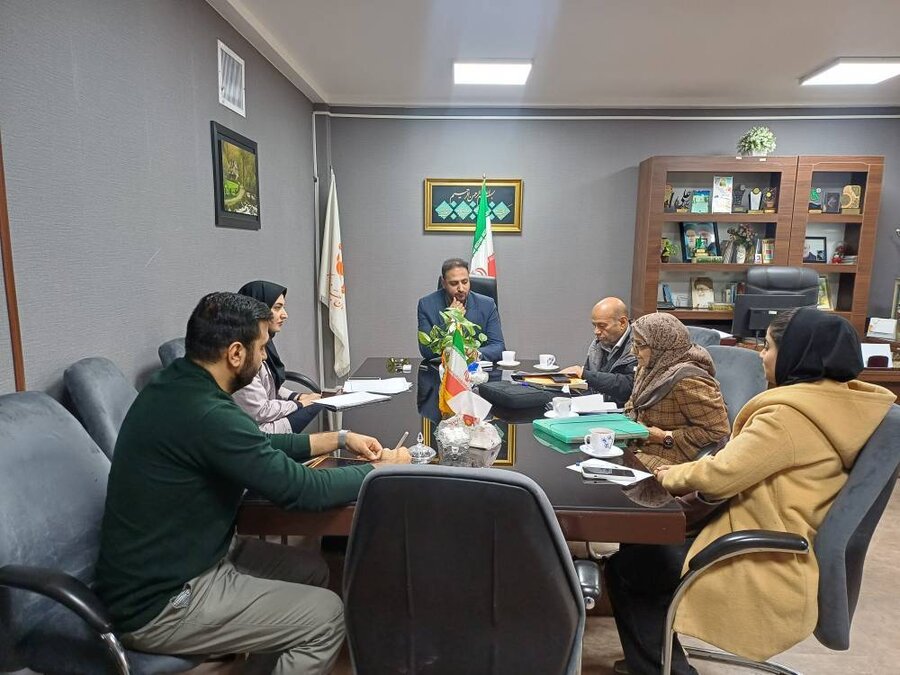 شیراز| بررسی مسائل مربوط به مراکز توانبخشی با حضور مدیر بهزیستی شیراز