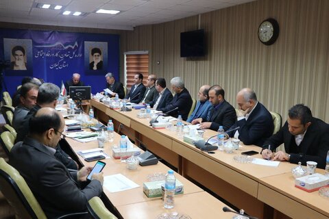 نشست هم‌اندیشی رئیس و اعضای مجمع نمایندگان استان با مدیران دستگاه‌های تابعه وزارت تعاون، کار و رفاه اجتماعی