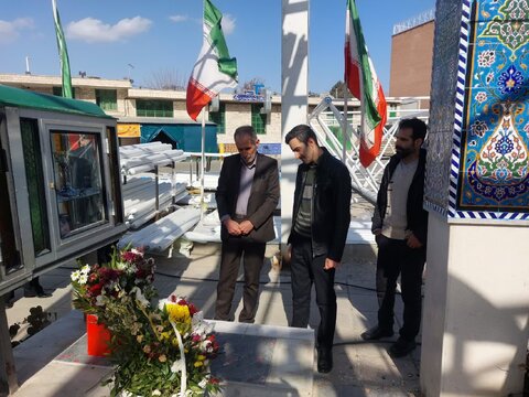 تجدید میثاق کارکنان بهزیستی استان البرز با آرمان‌های شهدا در آغاز دهه مبارک فجر