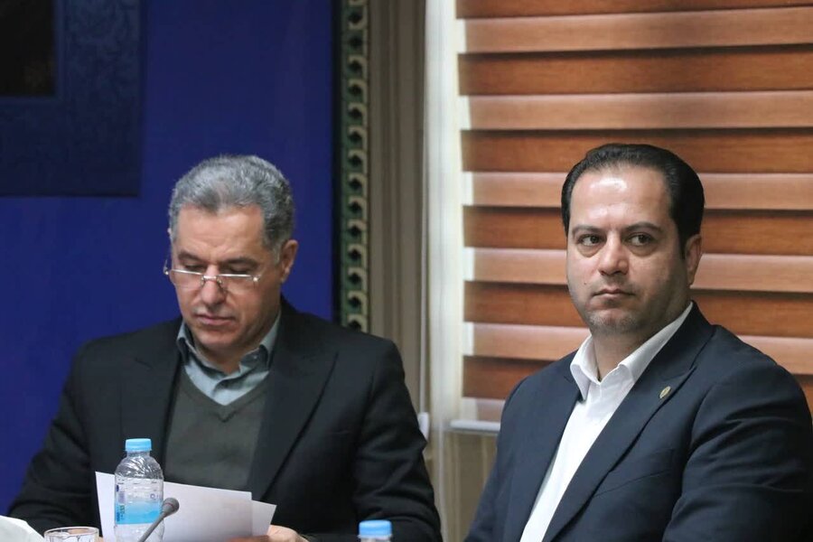 نشست هم‌اندیشی رئیس و اعضای مجمع نمایندگان استان با مدیران دستگاه‌های تابعه وزارت تعاون، کار و رفاه اجتماعی