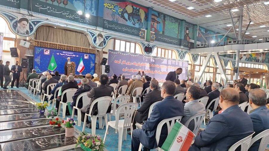 حضور مدیرکل و کارکنان بهزیستی گیلان در مراسم گرامیداشت آغاز دهه مبارک فجر