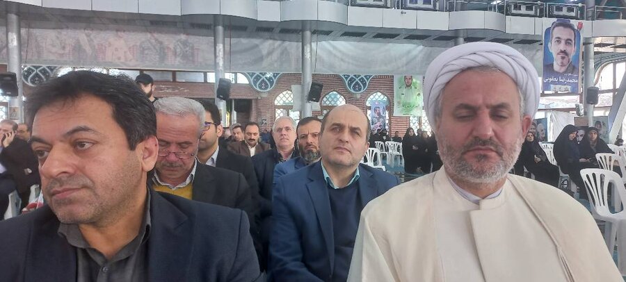 حضور مدیرکل و کارکنان بهزیستی گیلان در مراسم گرامیداشت آغاز دهه مبارک فجر