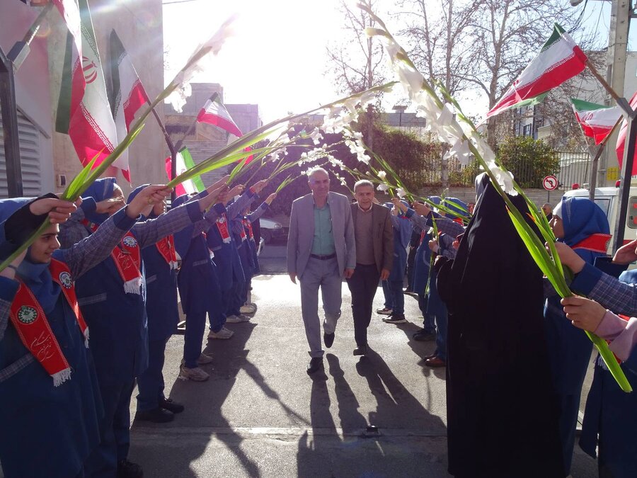 غبارروبی قبور مطهر شهدا