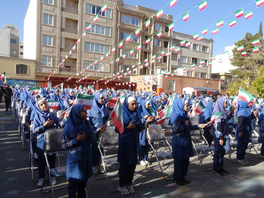 غبارروبی قبور مطهر شهدا