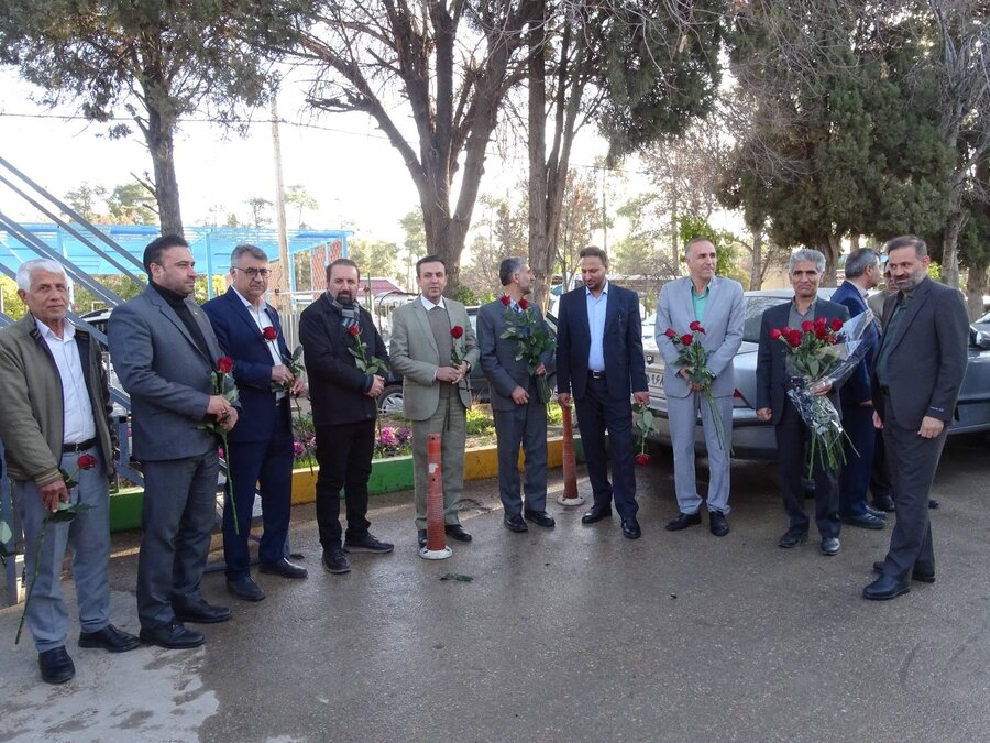 غبارروبی قبور مطهر شهدا