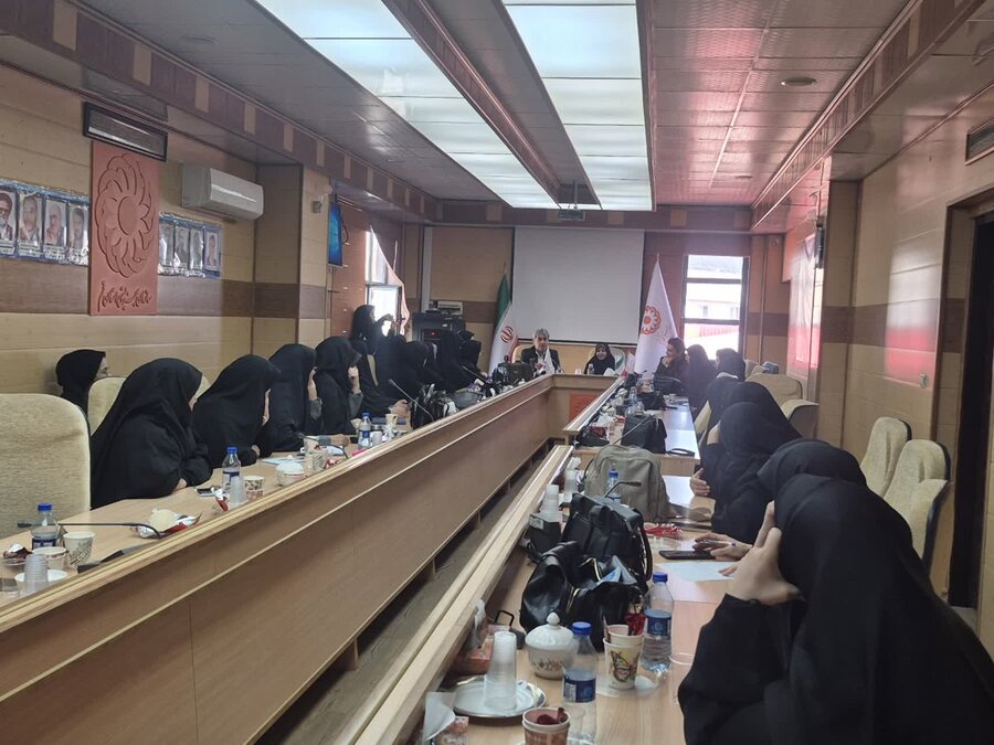 اتمام دوره آموزشی خودمراقبتی برای بانوان شاغل در بهزیستی قم