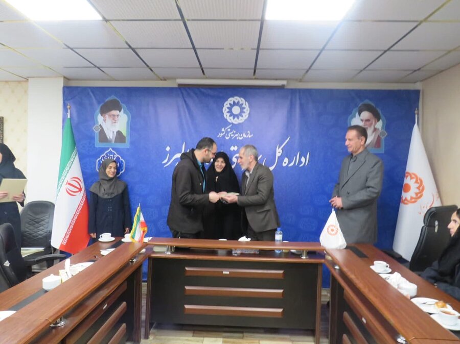 تجلیل از نخبگان دارای معلولیت البرز همزمان با آغاز دهه فجر و بمناسبت روز جوان