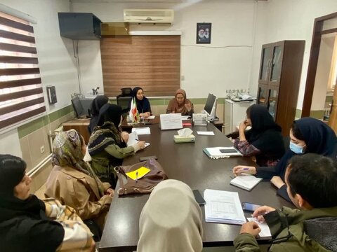 جلسه بررسی روند اجرای پویش سلام محله با حضور سکینه کیانی دبیر طرح سلام بهزیستی استان