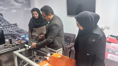 نشستی با هدف بررسی و توسعه یک طرح نوآورانه کارآفرینانه ویژه جامعه هدف، همزمان با نخستین روز از ایام‌الله دهه فجر، در شهرستان گنبدکاووس برگزار شد