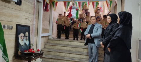 کرج | نواخته شدن زنگ انقلاب در مرکز شبه‌خانواده تحت نظارت بهزیستی شهرستان کرج