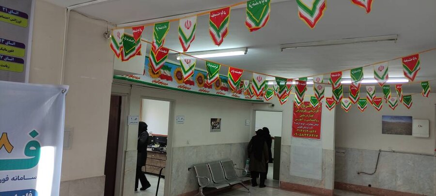 قرچک l جشن نور و امید؛ آذین‌بندی فضای اداره