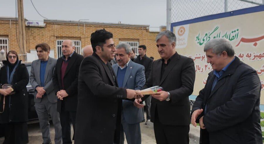 اهدای ۵۲ سری جهیزیه به مددجویان بهزیستی کردستان