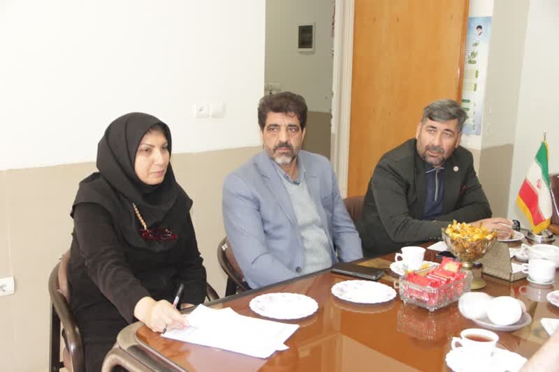 ملاقات مردمی مدیرکل بهزیستی استان اصفهان همزمان با ایام‌الله دهه مبارک فجر