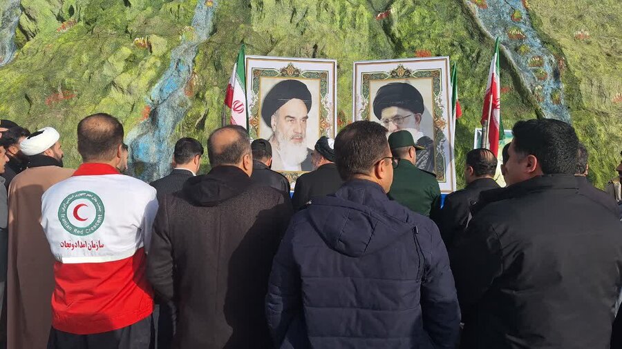 حضور فعال اداره بهزیستی سروآباد در آغاز جشن بزرگ انقلاب و برنامههای دهه فجر