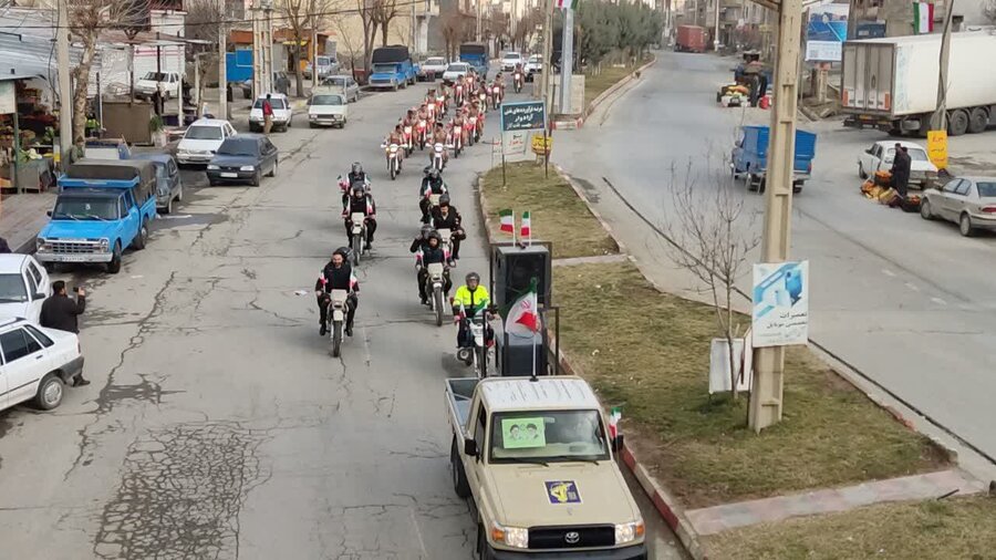 حضور فعال اداره بهزیستی سروآباد در آغاز جشن بزرگ انقلاب و برنامه‌های دهه فجر