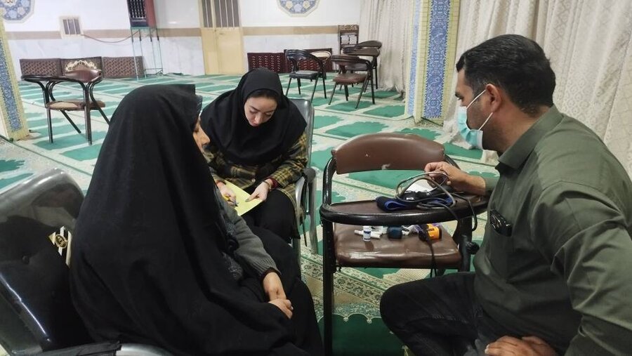 برپایی ایستگاه سلامت ویژه سالمندان در مرکز «مهر و گفتگو»
