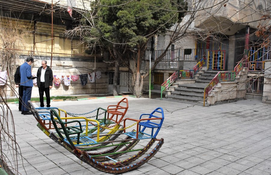 بازدید دستگاه‌های عضو شورای رفاه از مرکز "کلبه مهر"