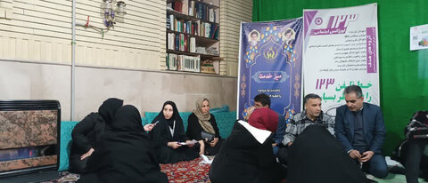 نظرآباد | حضور اداره بهزیستی شهرستان نظرآباد در میز خدمت مردمی دهه مبارک فجر