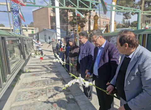 کرج | غبارروبی مزار شهداء در آستانه دهه مبارک فجر