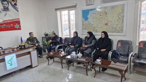 جلسه مشترک ریاست و کارشناسان اداره بهزیستی با فرمانده سپاه شهرستان