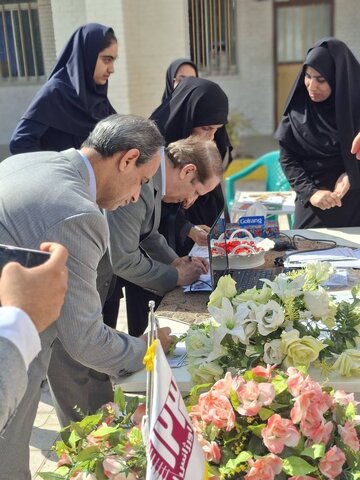 آغاز پویش «سلام محله» در بوشهر با استقبال پرشور مردم و حضور گسترده دستگاه‌های اجرایی