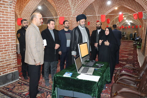 با هم ببینیم| بازدید امام جمعه اردبیل از فرایند ثبت نام حضوری داوطلبان رویداد سلام محله